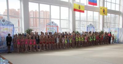 В соревнованиях на Кубок памяти Светланы Лебедевой приняло участие более трёхсот «художниц»